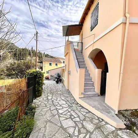 Kansoneta-traditional Mansion In Gastouri Village Nyaraló Gasztúri
