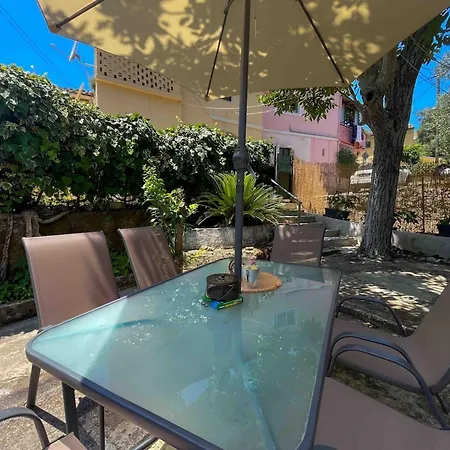 Vakantiehuis Kansoneta-traditional Mansion In Gastouri Village *