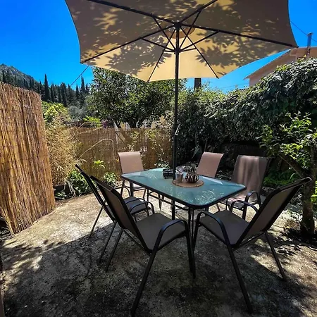 Kansoneta-traditional Mansion In Gastouri Village Holiday home
