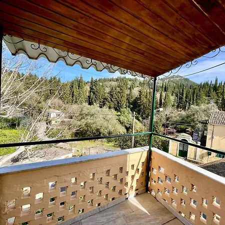 Kansoneta-traditional Mansion In Gastouri Village Vakantiehuis *