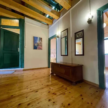 Kansoneta-traditional Mansion In Gastouri Village Vakantiehuis Gastouri (Corfu)