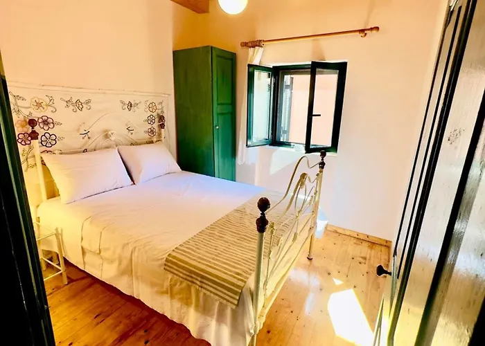 بيت للعطل Kansoneta-traditional Mansion In Gastouri Village