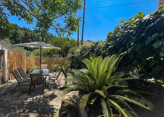 Kansoneta-traditional Mansion In Gastouri Village بيت للعطل