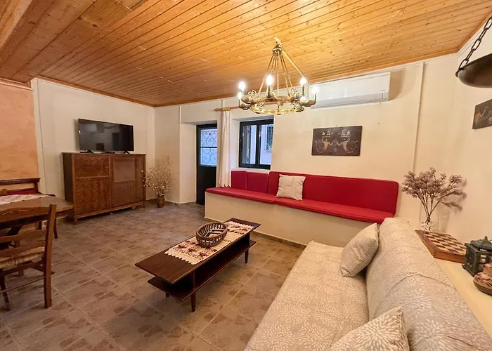 Kansoneta-traditional Mansion In Gastouri Village بيت للعطل