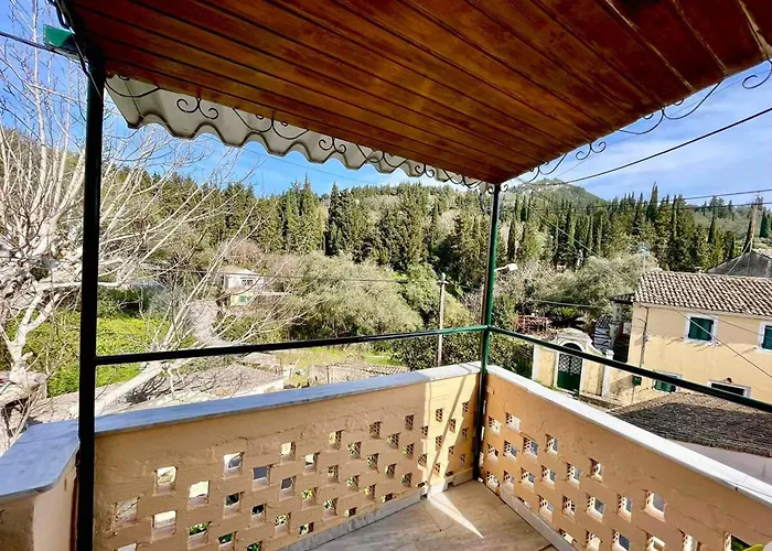 Kansoneta-traditional Mansion In Gastouri Village بيت للعطل *